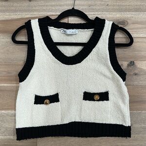 Zara Knit sweater Vest with Pockets cropped